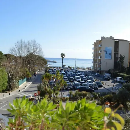 Le Lavandou, 2 Pièces, 4 Personnes - Fr-1-251-218 Le Lavandou