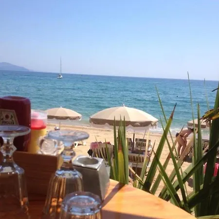 Le Lavandou, 2 Pièces, 4 Personnes - Fr-1-251-218 *