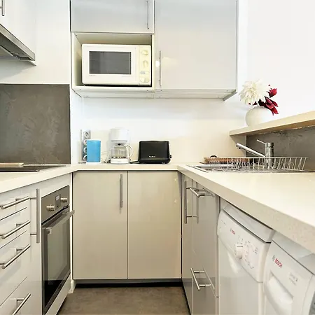 Le Lavandou, 2 Pièces, 4 Personnes - Fr-1-251-218 Appartement Le Lavandou